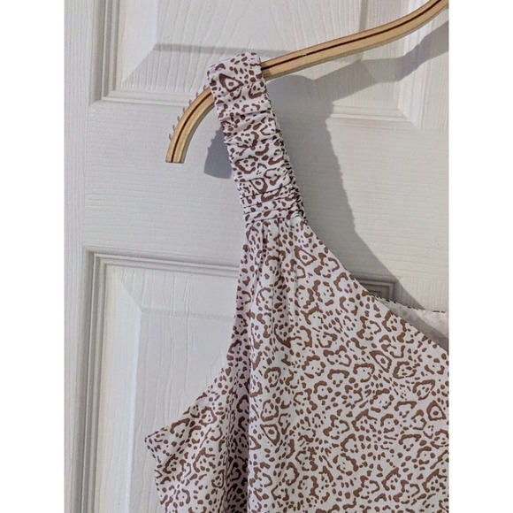 Vince Camuto Animal Print Tank Top Sleeveless Ruffle Strap Casual Medium NWT $59 - Picture 7 of 11
